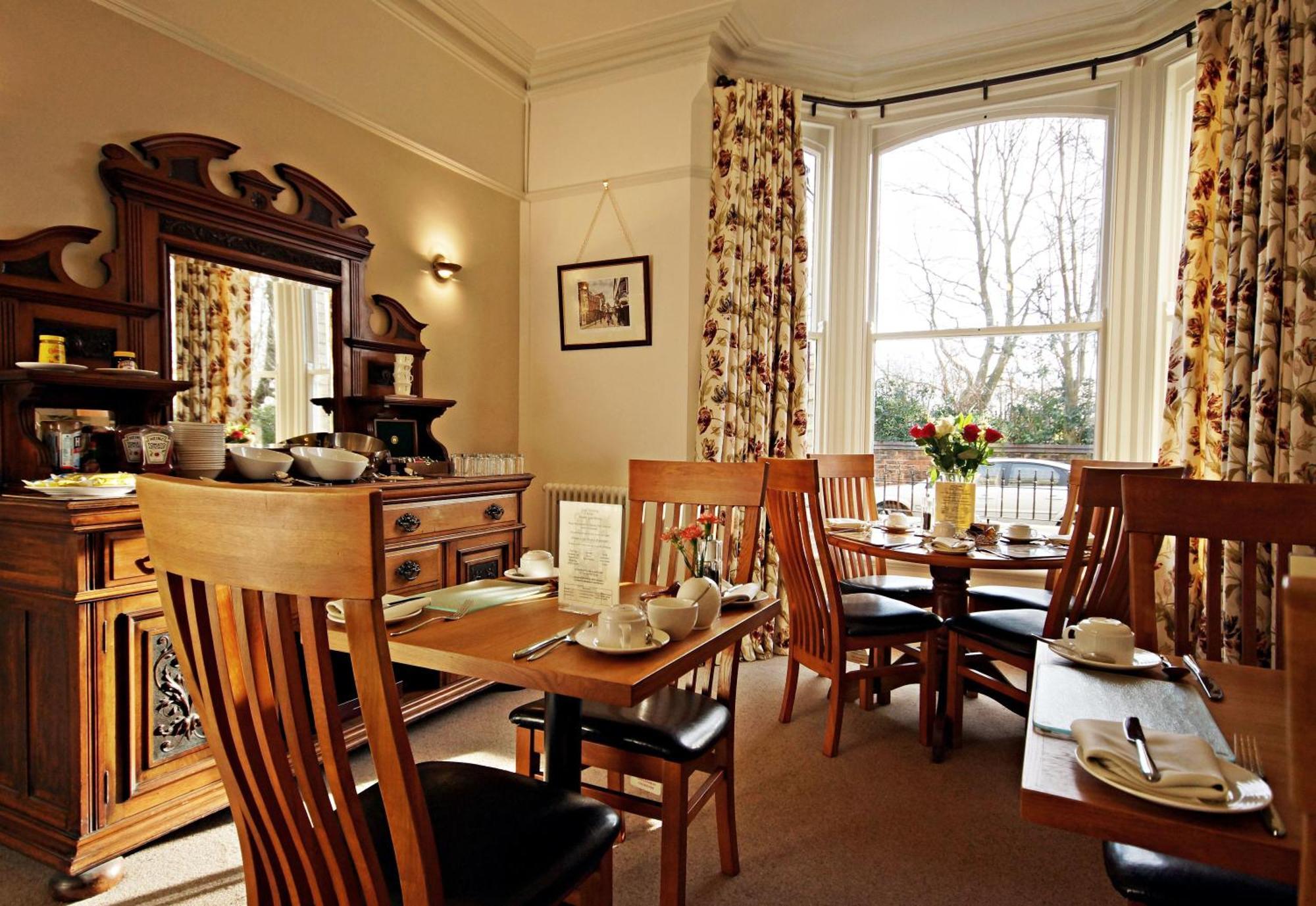 Bronte Guest House ヨーク エクステリア 写真