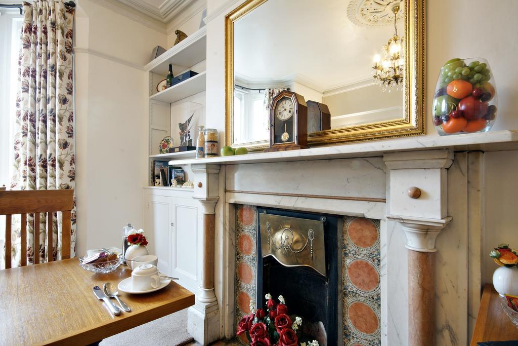Bronte Guest House ヨーク エクステリア 写真