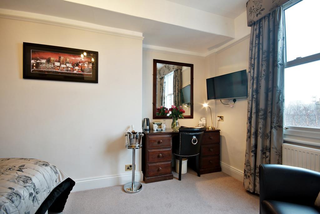 Bronte Guest House ヨーク エクステリア 写真